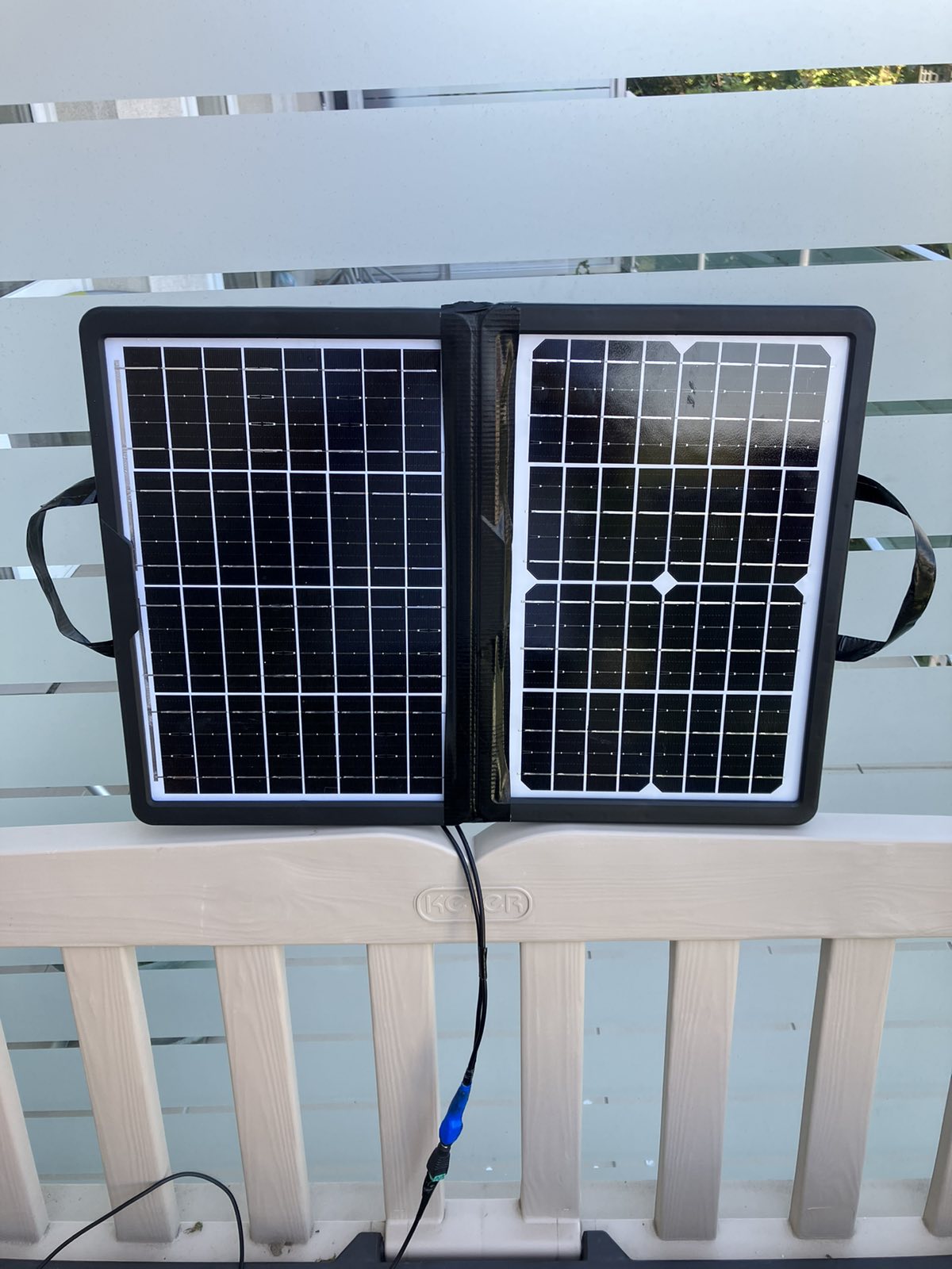 20V 2A napelem.